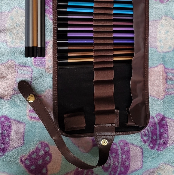 Studio Series Canvas Pencil Wrap W/Artist Colored Pencils - Picture 5 of 15